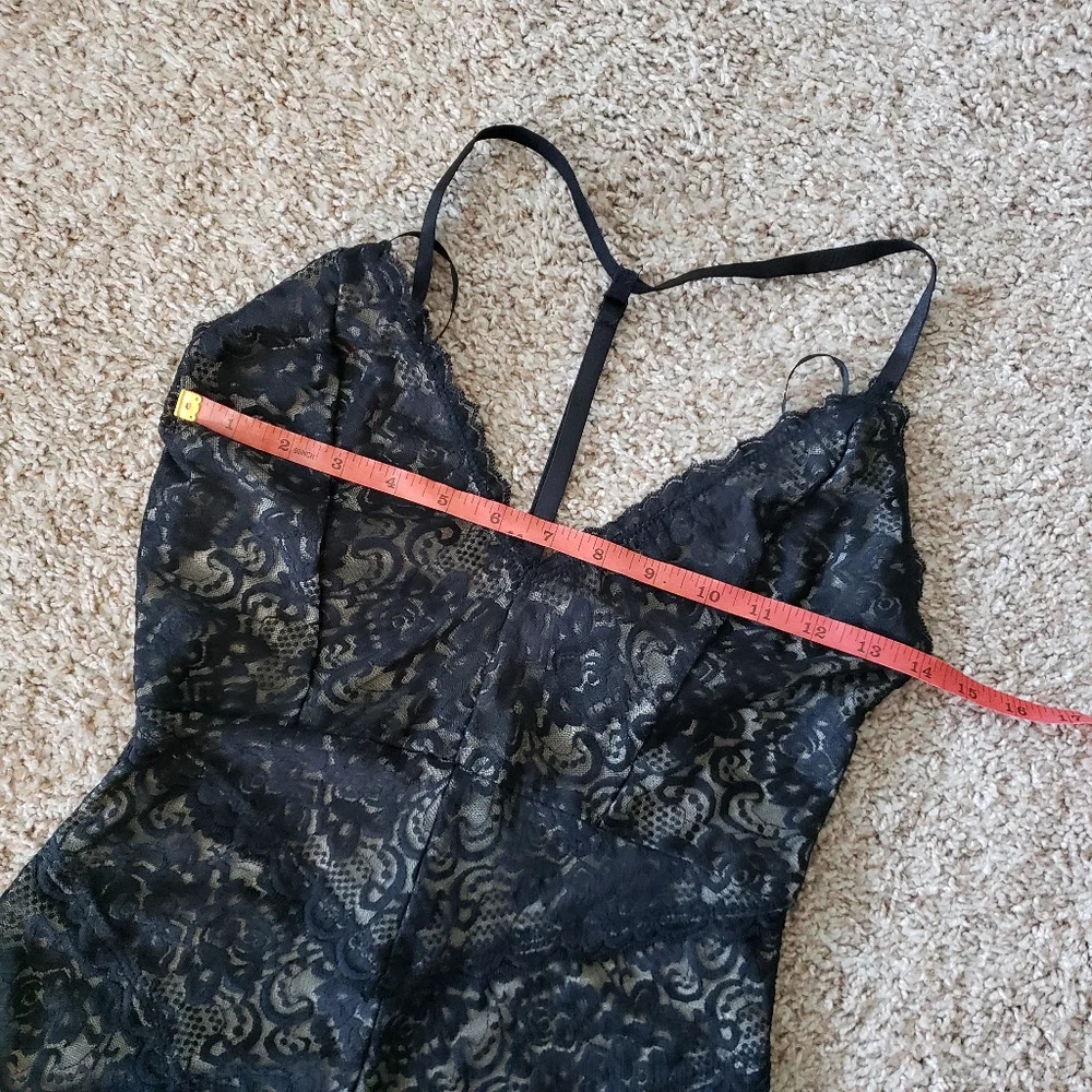 Lulus Lace Bodysuit - Picture 6 of 6